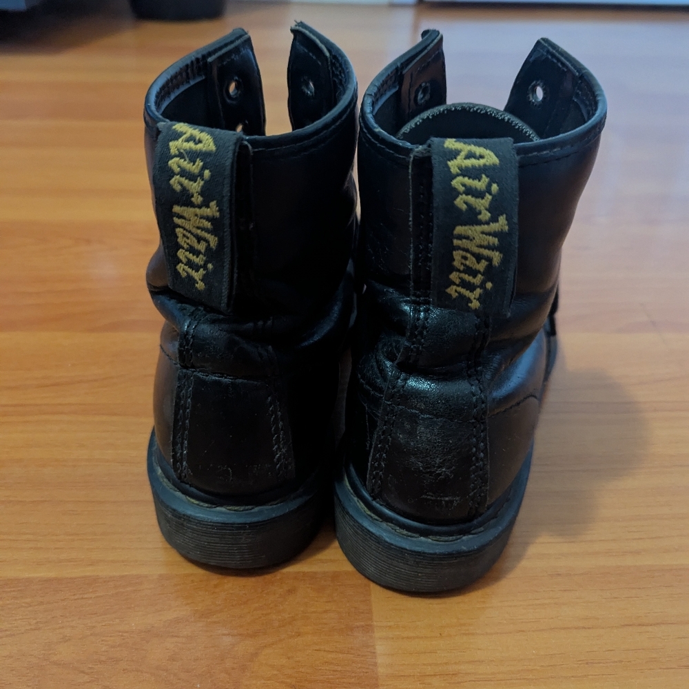 VINTAGE DR.MARTENS BOOTS - Picture 3 of 7